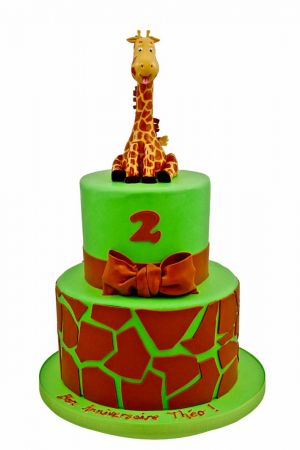 Giraffe tiered cake