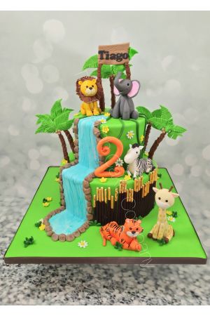 Gateau D Anniversaire Personnalises Pour Enfant Theme Animaux Gateaux Decores Bebe Animaux