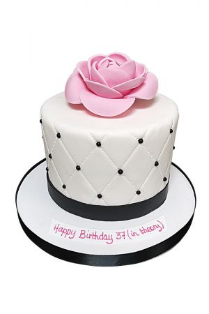 Chanel cake | Chanel cake, Pretty birthday cakes, Unique wedding cakes
