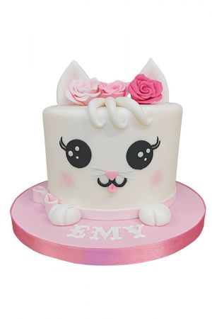 Cute little cat birthday cake