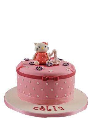 Gâteau Hello Kitty rose