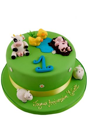 Coolest Ploughed Field Farm Cake | Farm cake, Barn cake, Cool birthday cakes