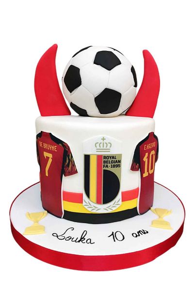 Commandez un délicieux gâteau d'anniversaire spécial football et