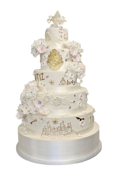 Harry Potter wedding cake  Gateau harry potter, Harry potter gâteau,  Gâteaux à thème